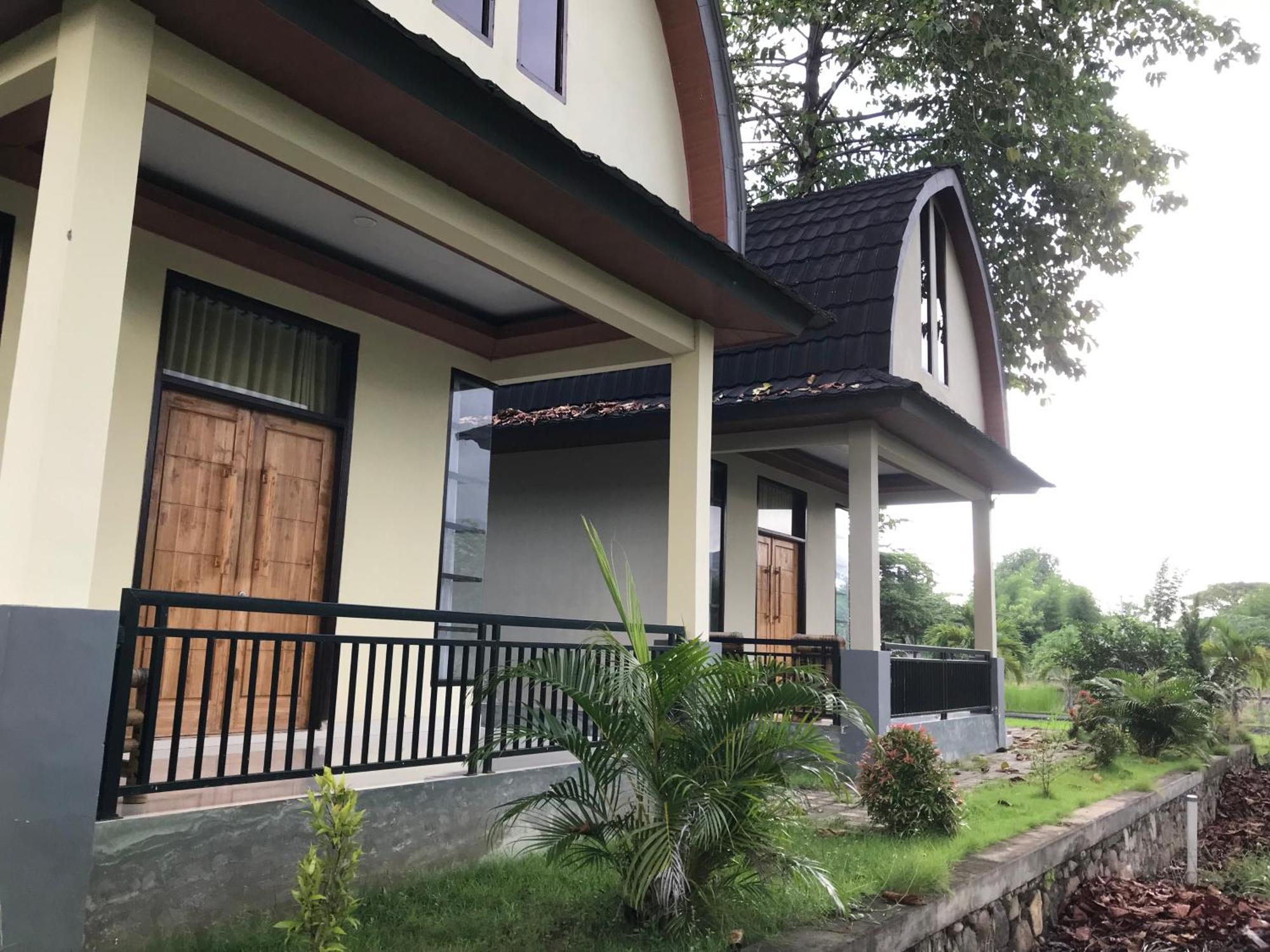 Pohon Purba Resort & Restaurant Labuhan Pandan Екстериор снимка
