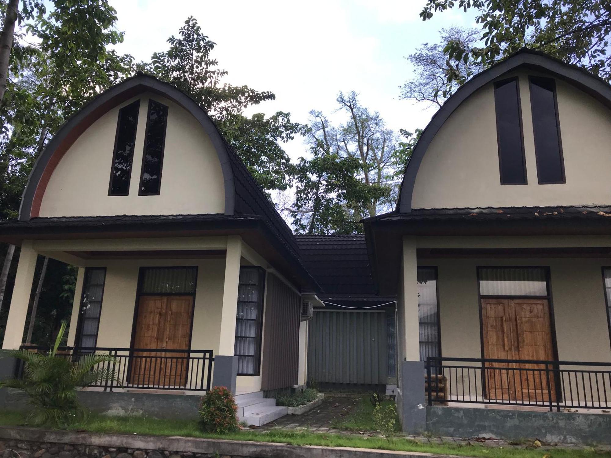 Pohon Purba Resort & Restaurant Labuhan Pandan Екстериор снимка