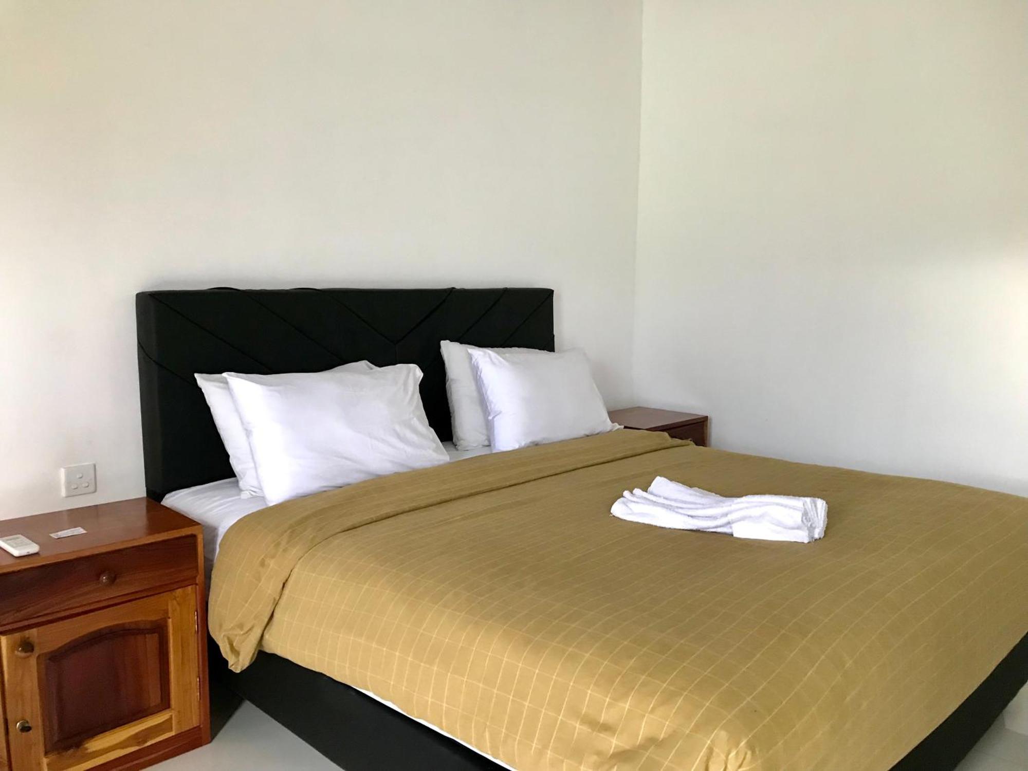 Pohon Purba Resort & Restaurant Labuhan Pandan Екстериор снимка