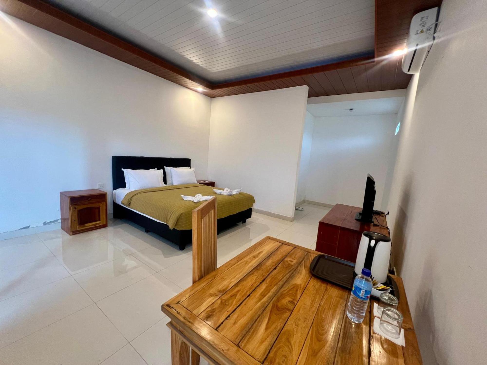 Pohon Purba Resort & Restaurant Labuhan Pandan Екстериор снимка