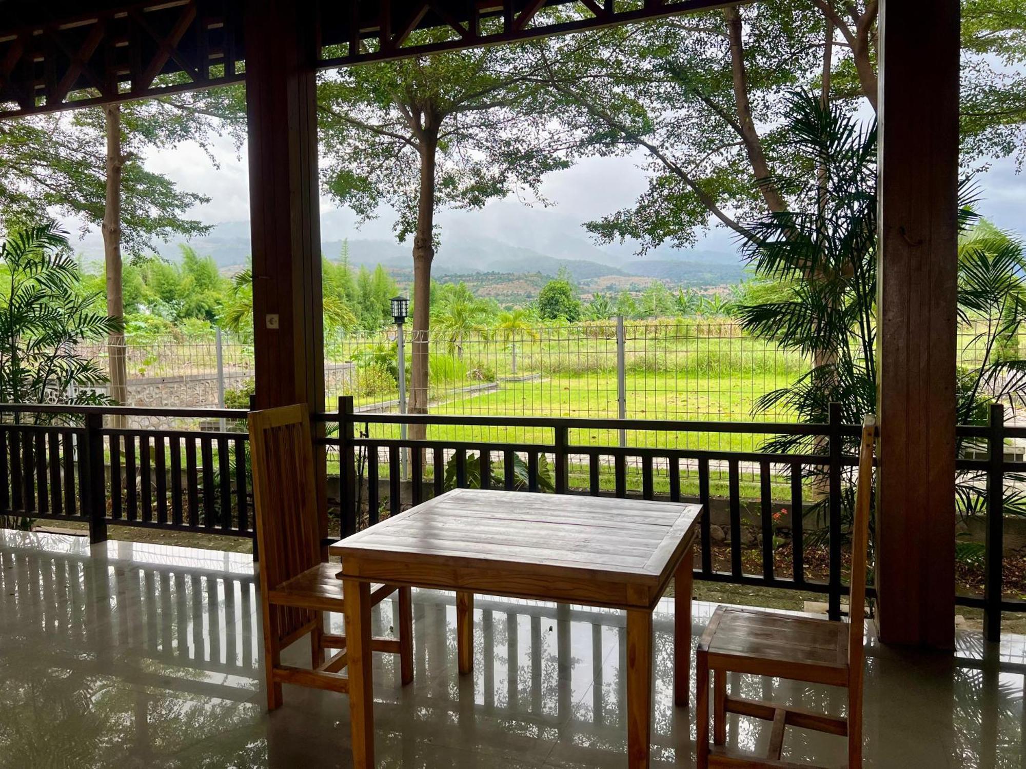 Pohon Purba Resort & Restaurant Labuhan Pandan Екстериор снимка